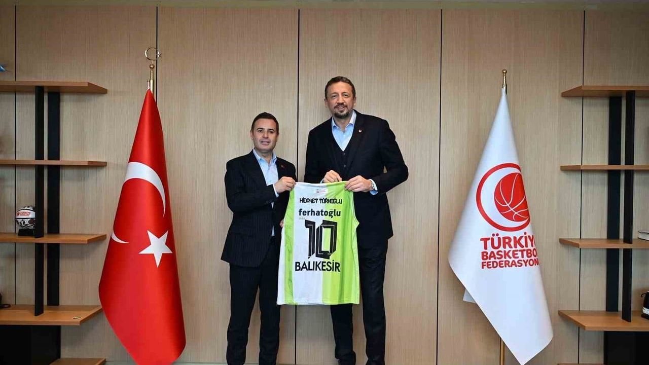 Balıkesir basketbolu için TBF ziyareti: Başkan Akın, Türkoğlu ile altyapı ve tesisleri görüştü