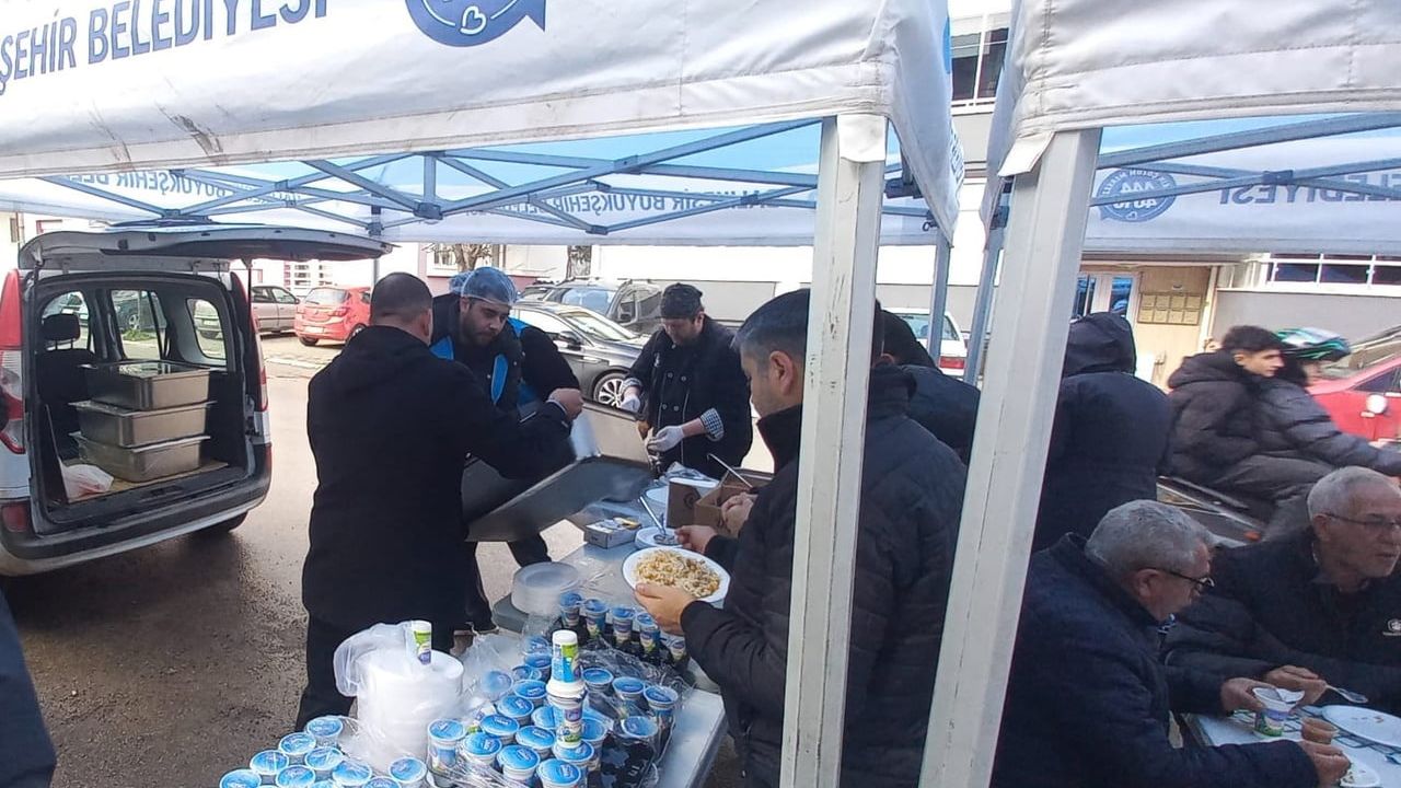 Balıkesir Büyükşehir’den şehit Emre Sayın’ın ailesine mevlit ve destek