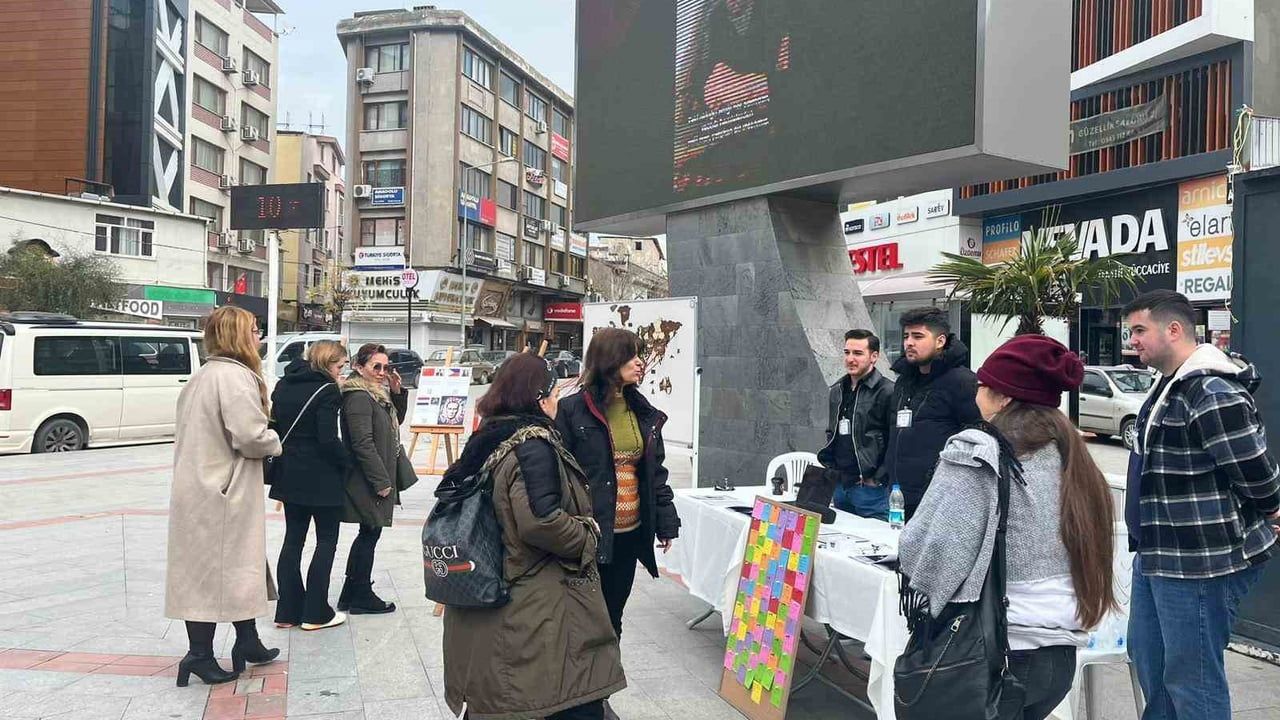 Balıkesir Üniversitesi Burhaniye Uygulamalı Bilimler Fakültesi'nin 'Atatürk’ün Dünyası: Evrensel Değer Haritası' Projesi