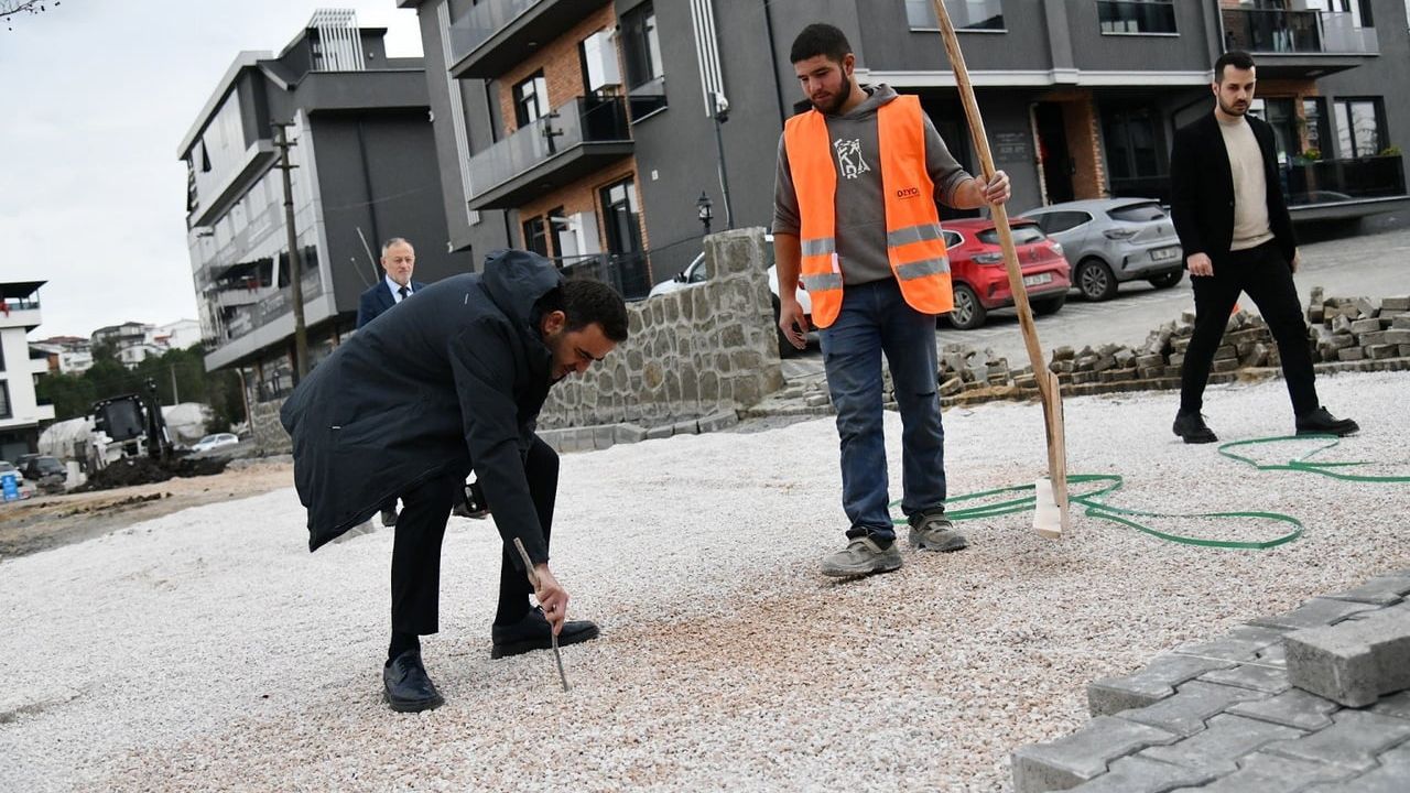 Başiskele'de altyapısı tamamlanan cadde ve sokaklarda üstyapı çalışmaları hızlandı