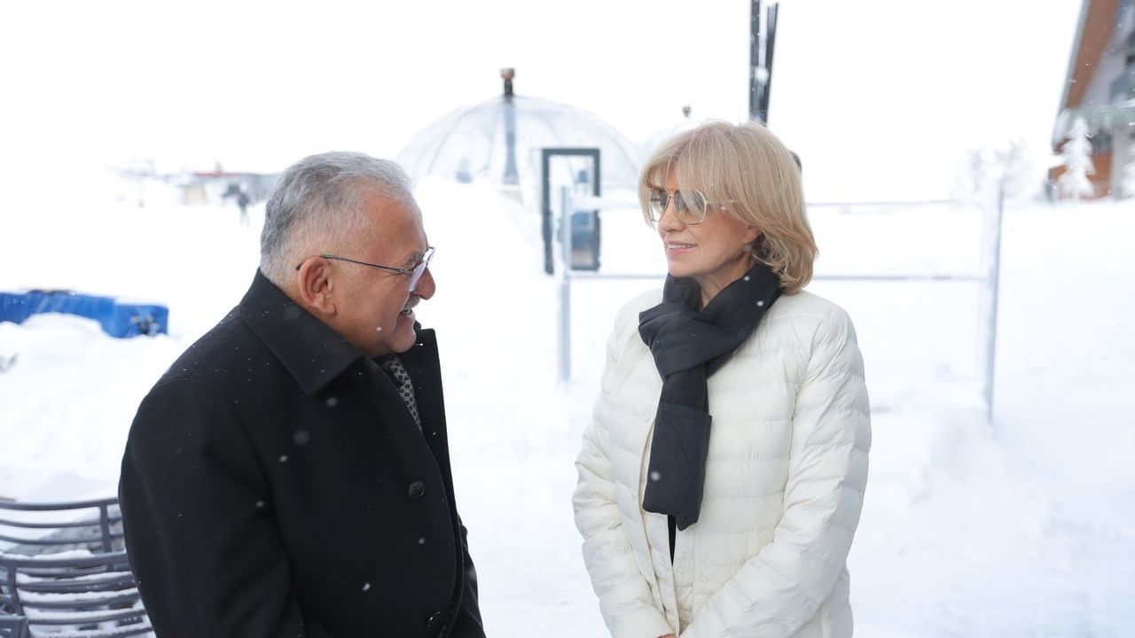 Başkan Büyükkılıç, Erciyes'in Dört Mevsim Turizm Vizyonunu Eski Başbakan Tansu Çiller'e Anlattı