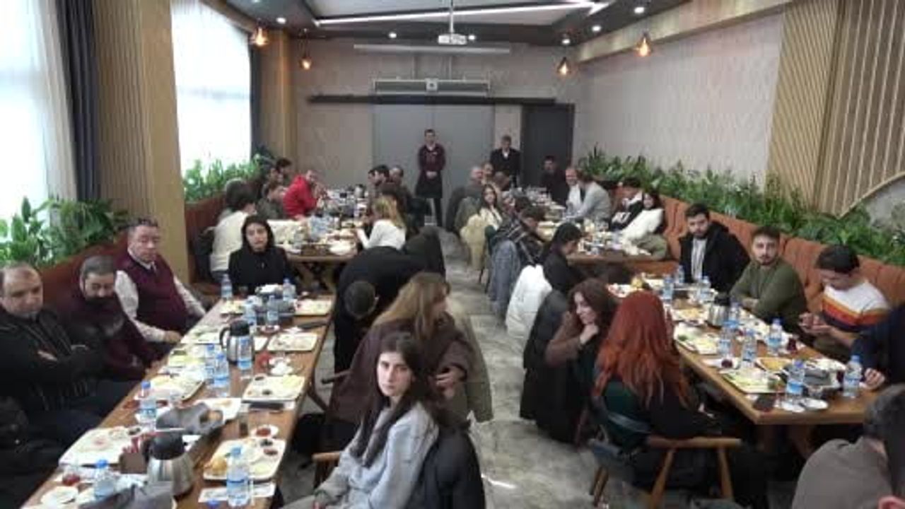 Başkan Dr. Adem Uzun: Gazeteciliğin zorluklarına dikkat çekti