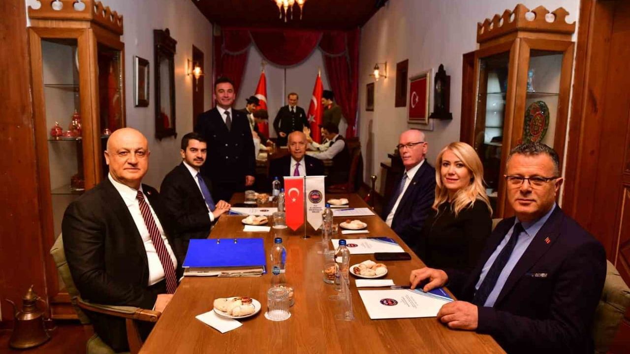 Başkan Öküzcüoğlu: Zaimağa Konağı’nda yapılan encümen toplantısı tarih bilinci açısından önemli