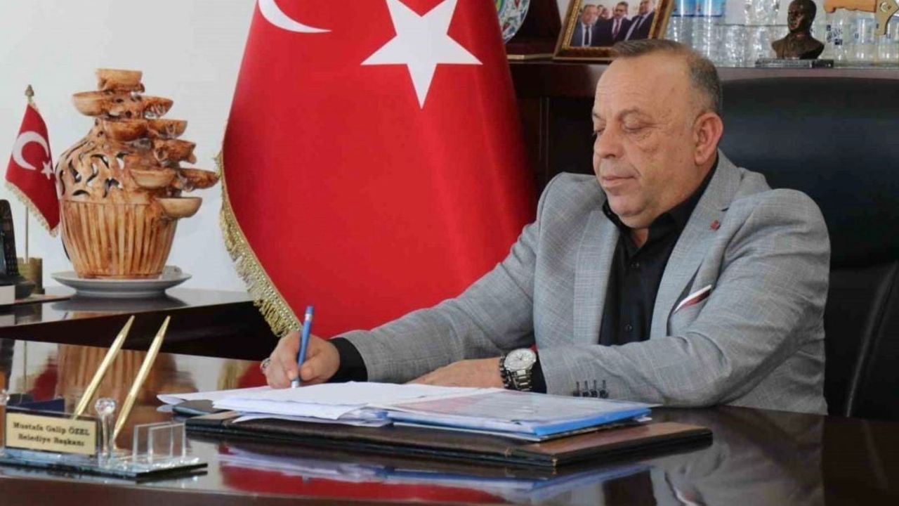 Başkan Özel: 'Bayrağımıza uzanan el, milletimize uzanan eldir'