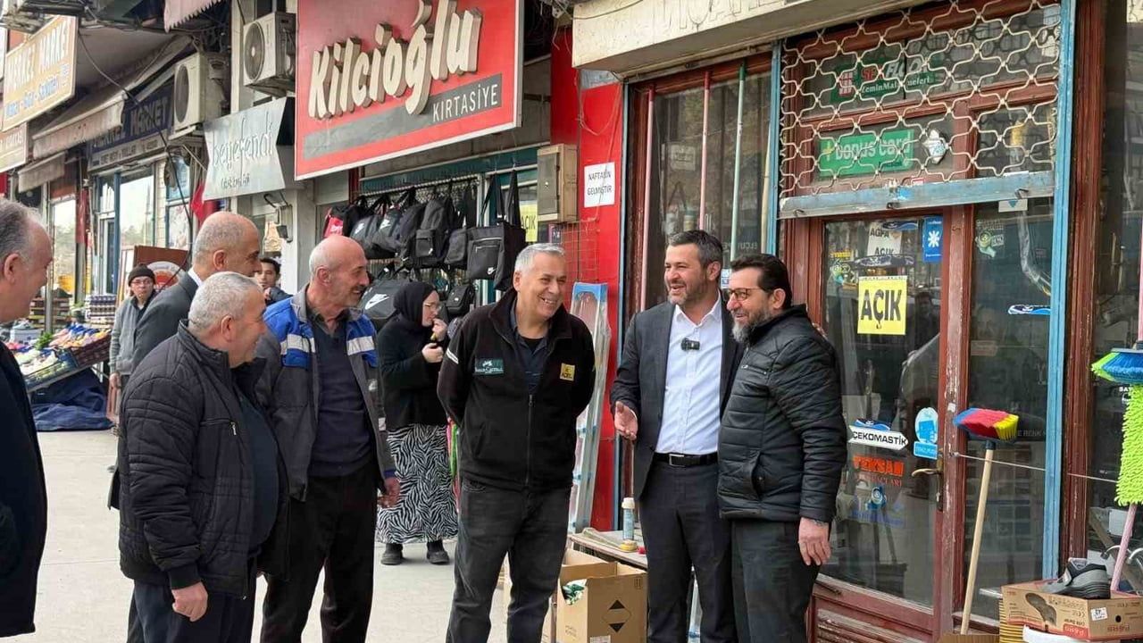 Başkan Özkan Çetinkaya Ankara Caddesi'nde esnaf ve vatandaşlarla buluştu