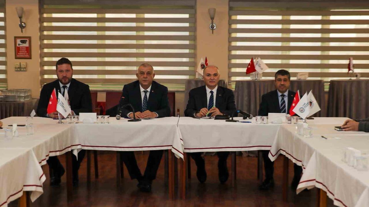 Başkan Özlü, Gümüşova OSB'deki sanayicilerin taleplerini dinledi