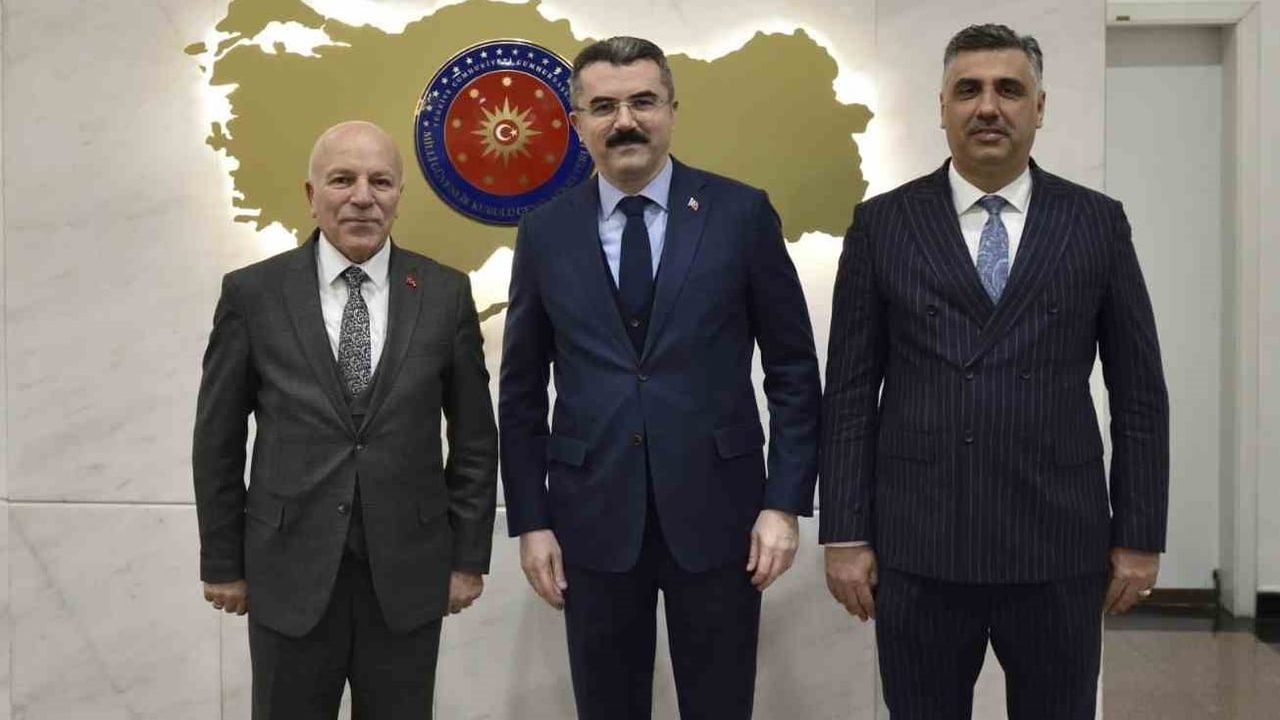 Başkan Sekmen, MGK Genel Sekreteri Okay Memiş’i Başkent’te ziyaret etti