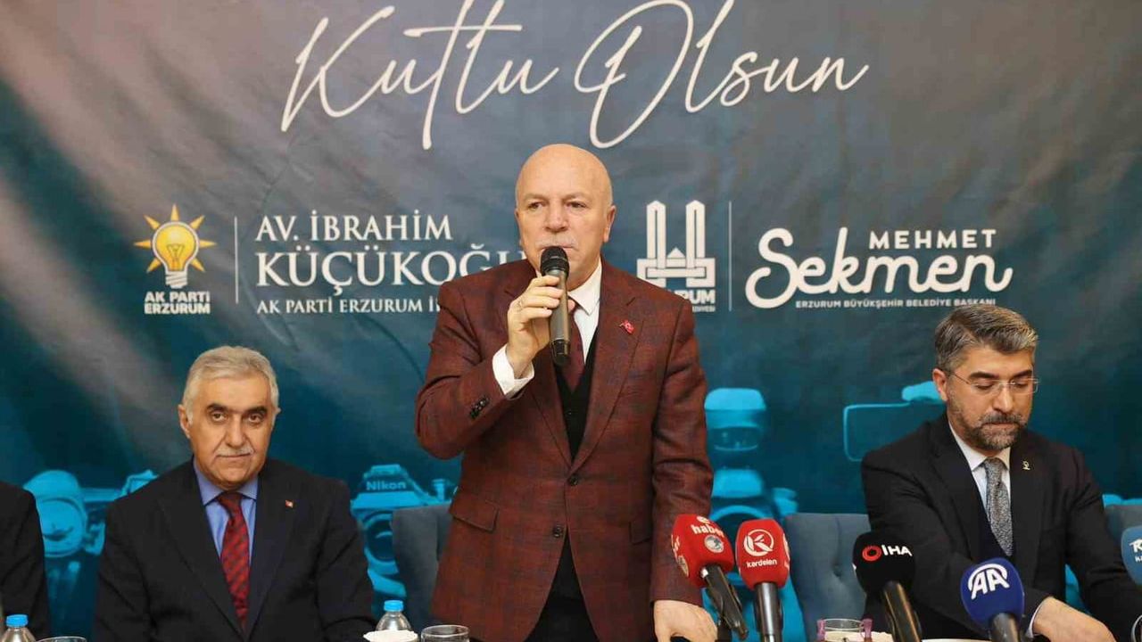 Başkan Sekmen ve İl Başkanı Küçükoğlu, Çalışan Gazeteciler Günü'nde Erzurum basınıyla buluştu