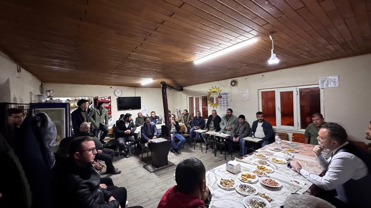 Başkan Semih Dere Bulgurlar Mahallesi’ni Ziyaret Etti: Talepler Yerinde Dinlendi ve Değerlendirildi