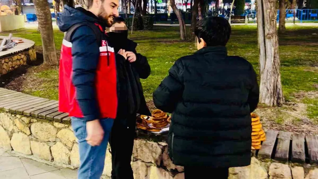 Batman'da 'Çocuklar Güvende' Gece Mobil Ekibi Sokak Çocukları İçin Sahada