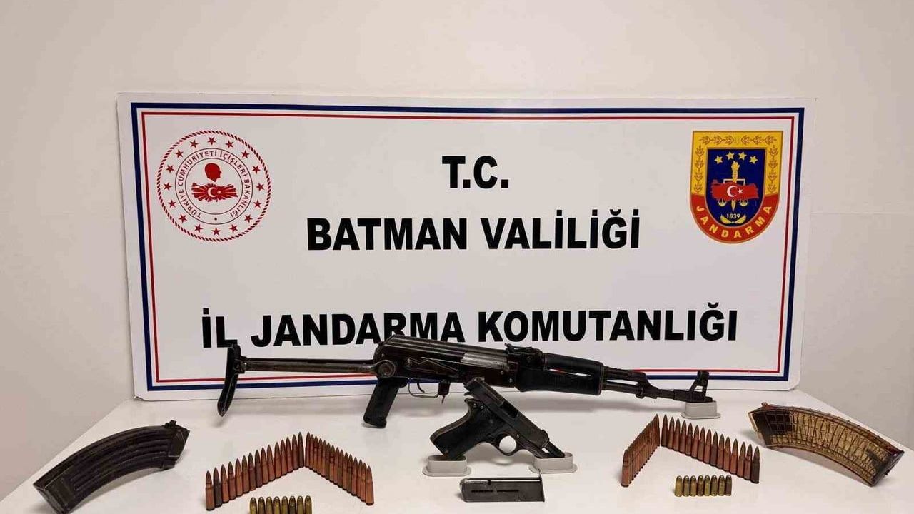Batman’da Jandarma Operasyonunda Çok Sayıda Silah ve Mühimmat Ele Geçirildi
