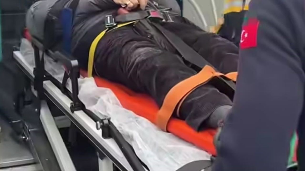 Batman'da yaya geçidinde motosiklet çarpması: 2 kişi yaralandı