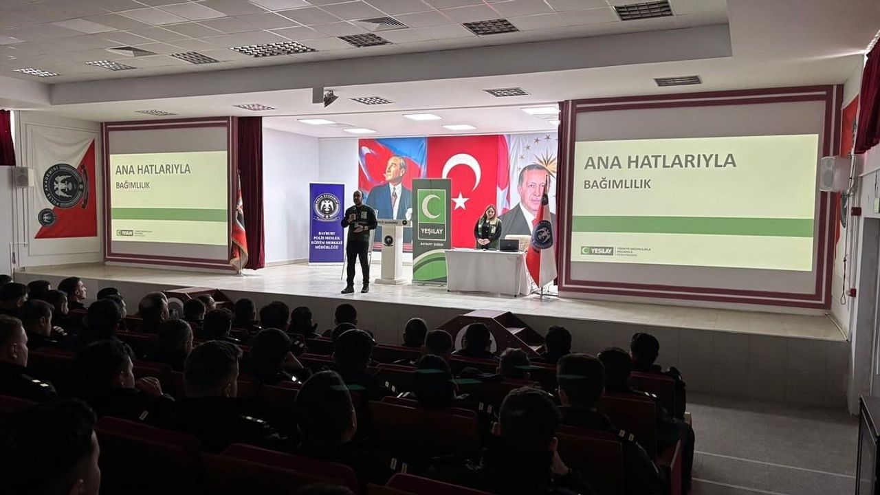 Bayburt POMEM’de Yeşilay tarafından TBM Yetişkin Eğitimi verildi