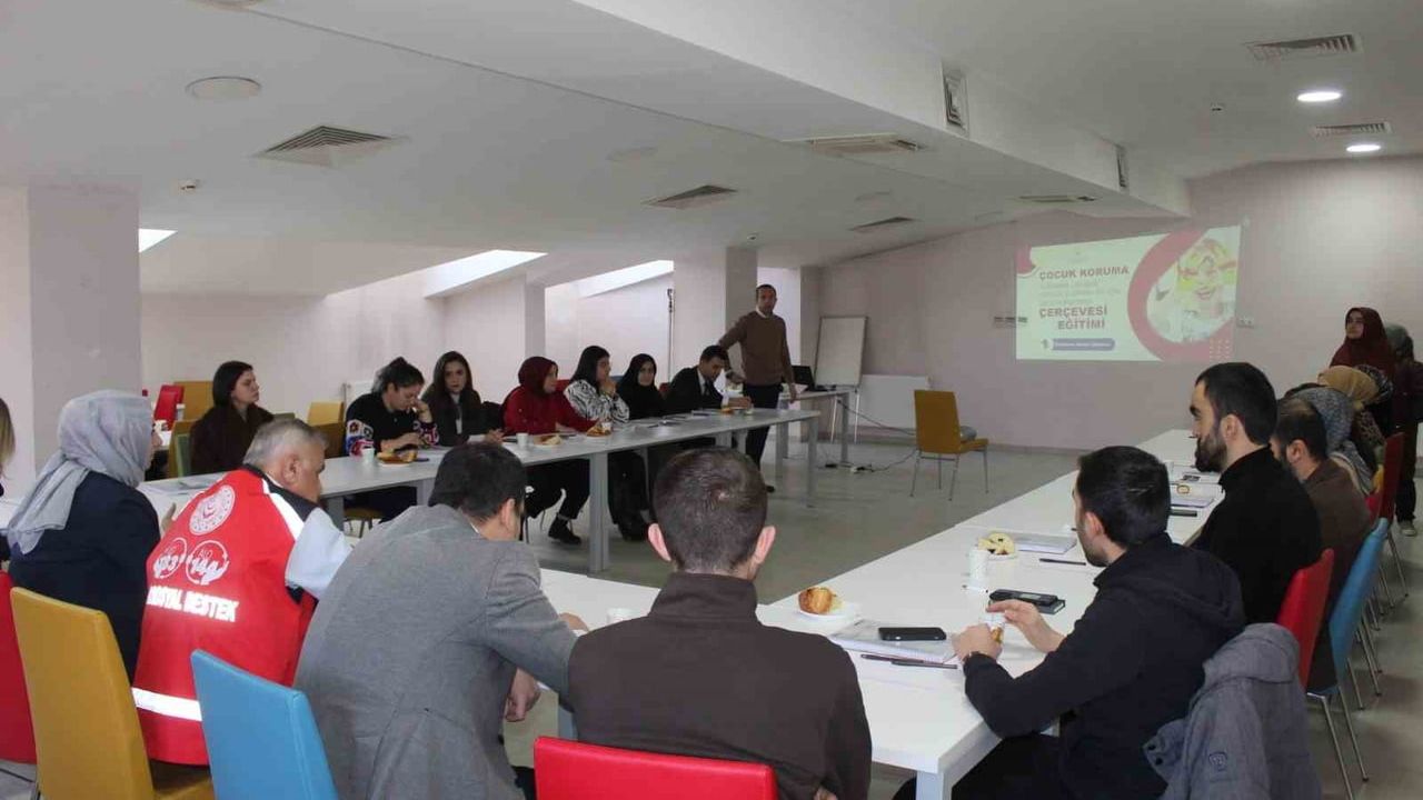 Bayburt’ta çocuk koruma hizmetlerine meslek içi eğitim: Karar destek mekanizmaları güçlendiriliyor