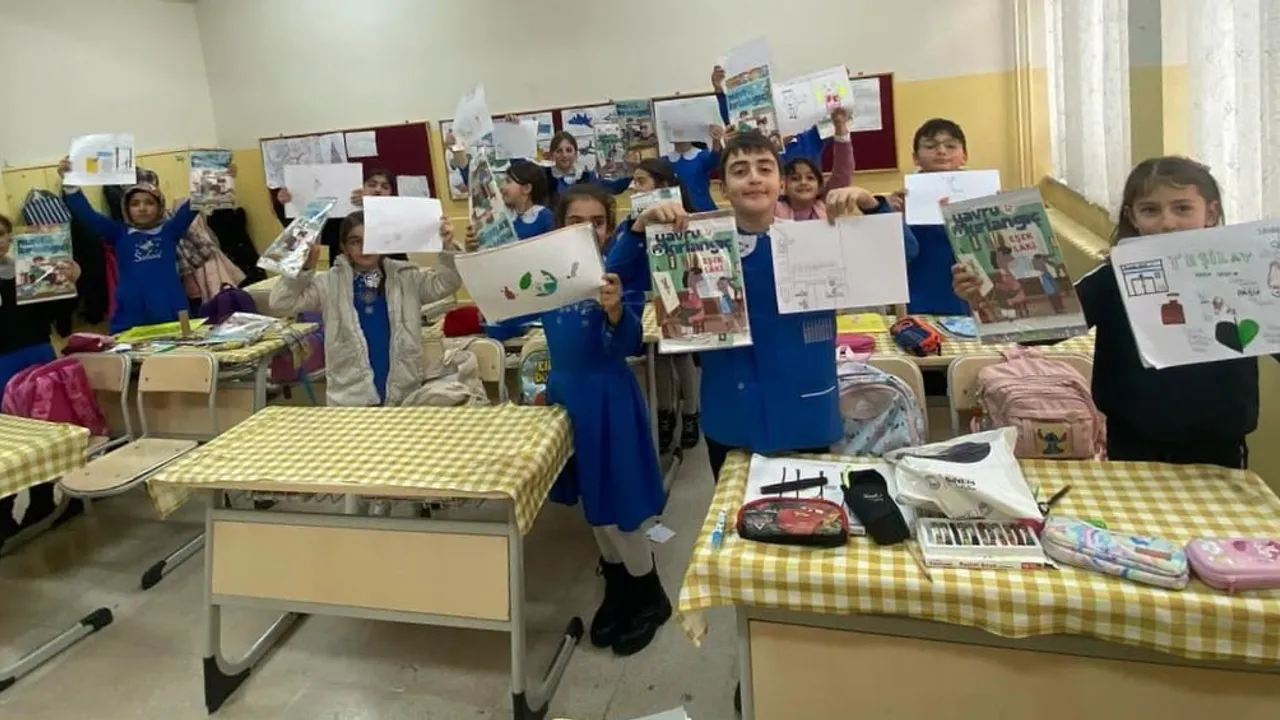 Bayburt'ta Veremle Savaş Eğitimi Haftası: Yeşilay'dan İlkokulda Tütün ve Akciğer Sağlığı Eğitimi