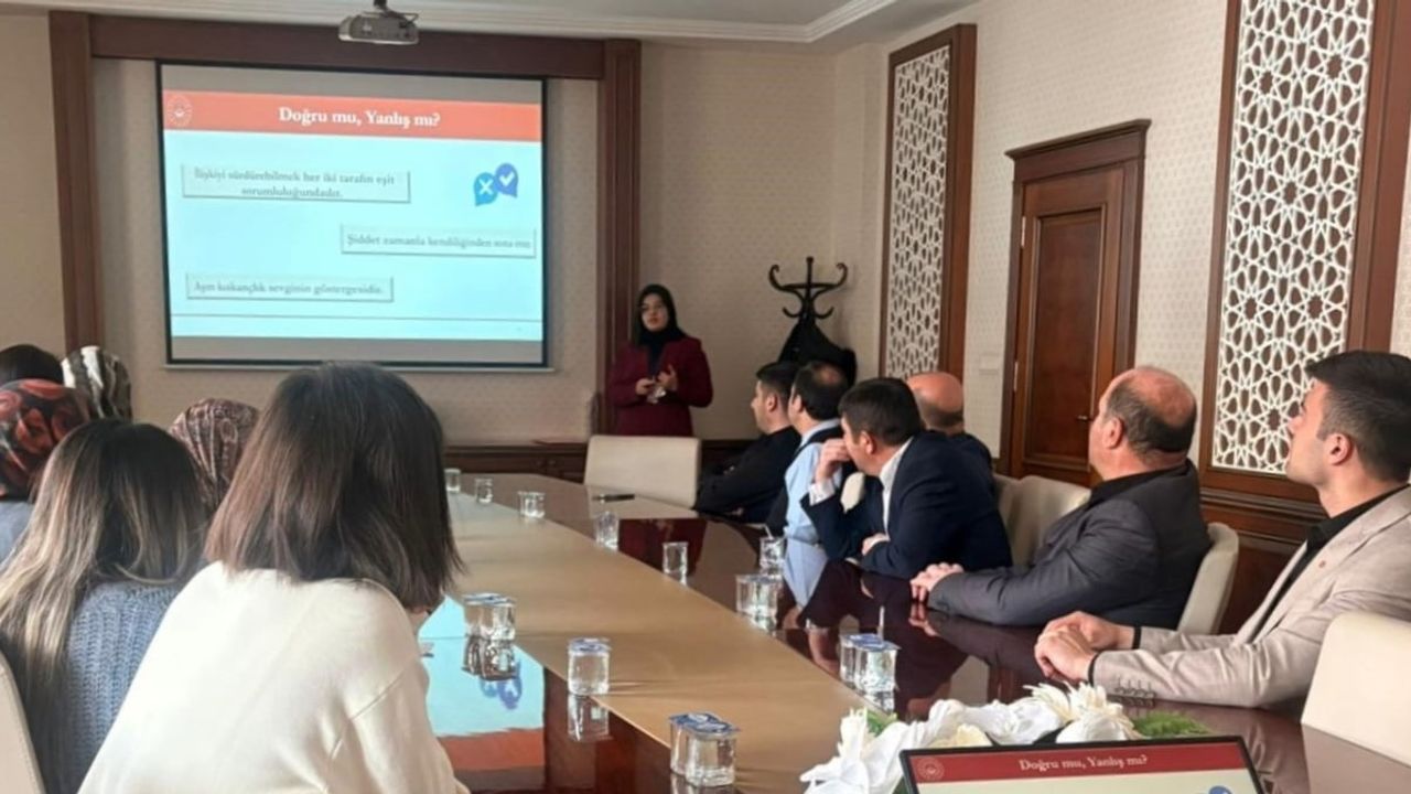 Bayburt Valiliği personeline 6284 kapsamında kadına yönelik şiddetle mücadele eğitimi