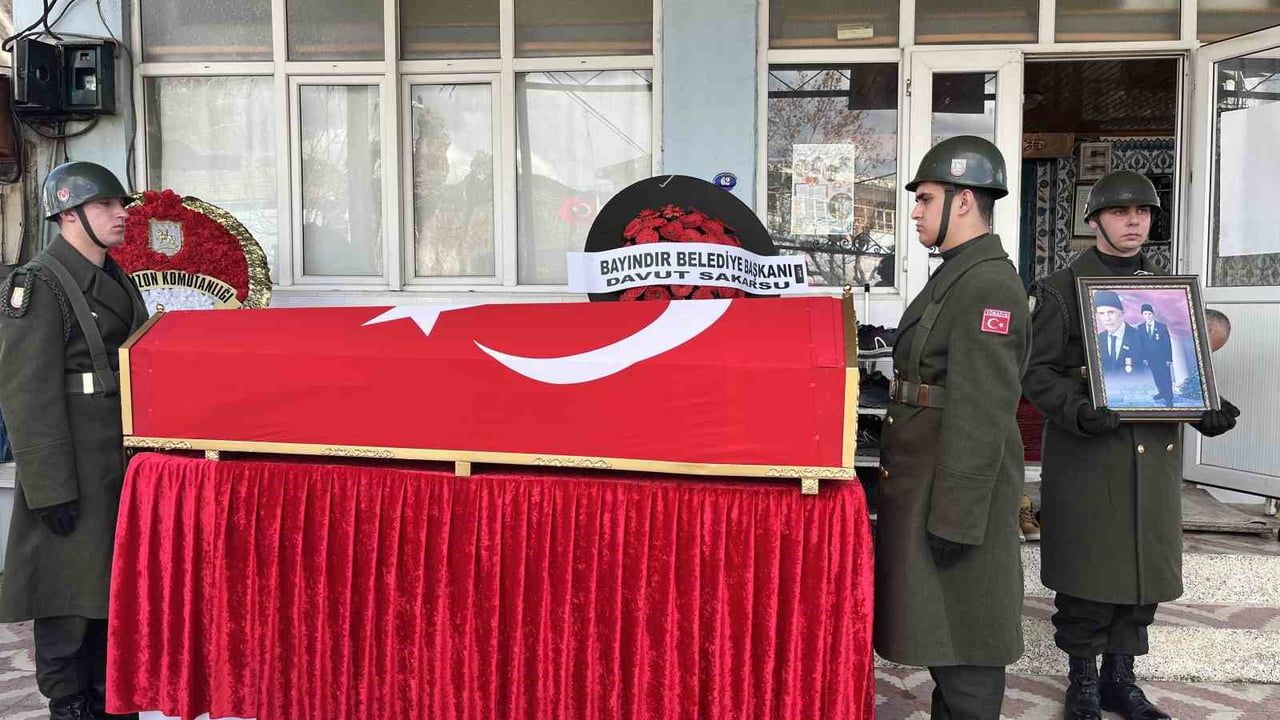 Bayındır'da Kıbrıs Gazisi Muammer Özçıtır Son Yolculuğuna Uğurlandı