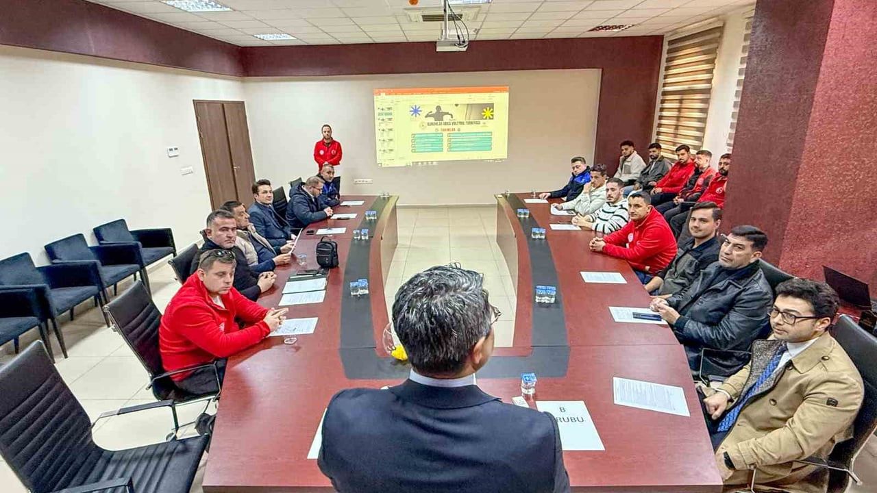 Bayındır'da Kurumlar Arası Voleybol Şenliği için fikstür çekimi yapıldı