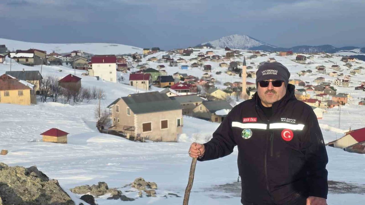 Bektaş Yaylası'nda kar örtüsü yer yer 2,5 metreye ulaştı