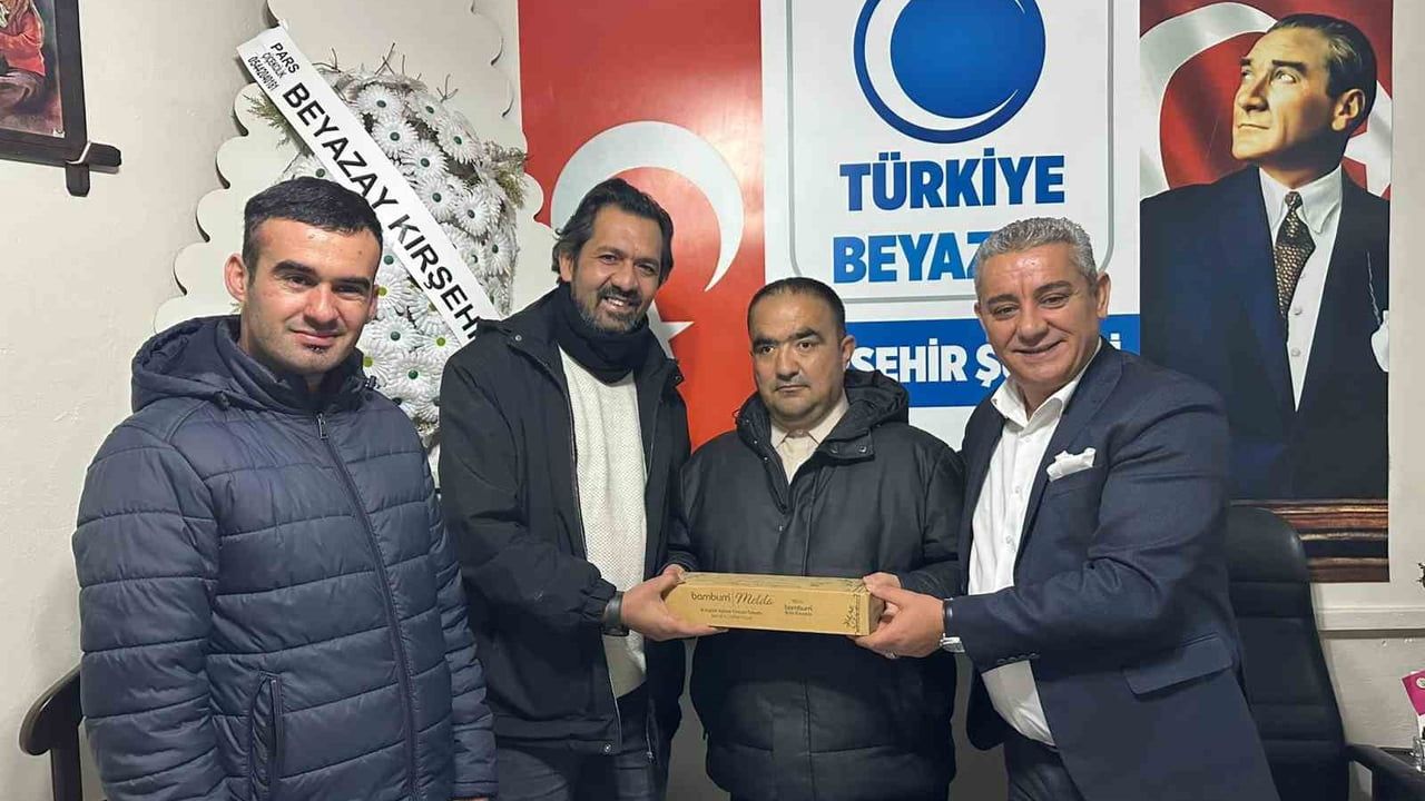Beyazay Derneği Kırşehir'de 10 Ocak Çalışan Gazeteciler Günü'nü Kutladı
