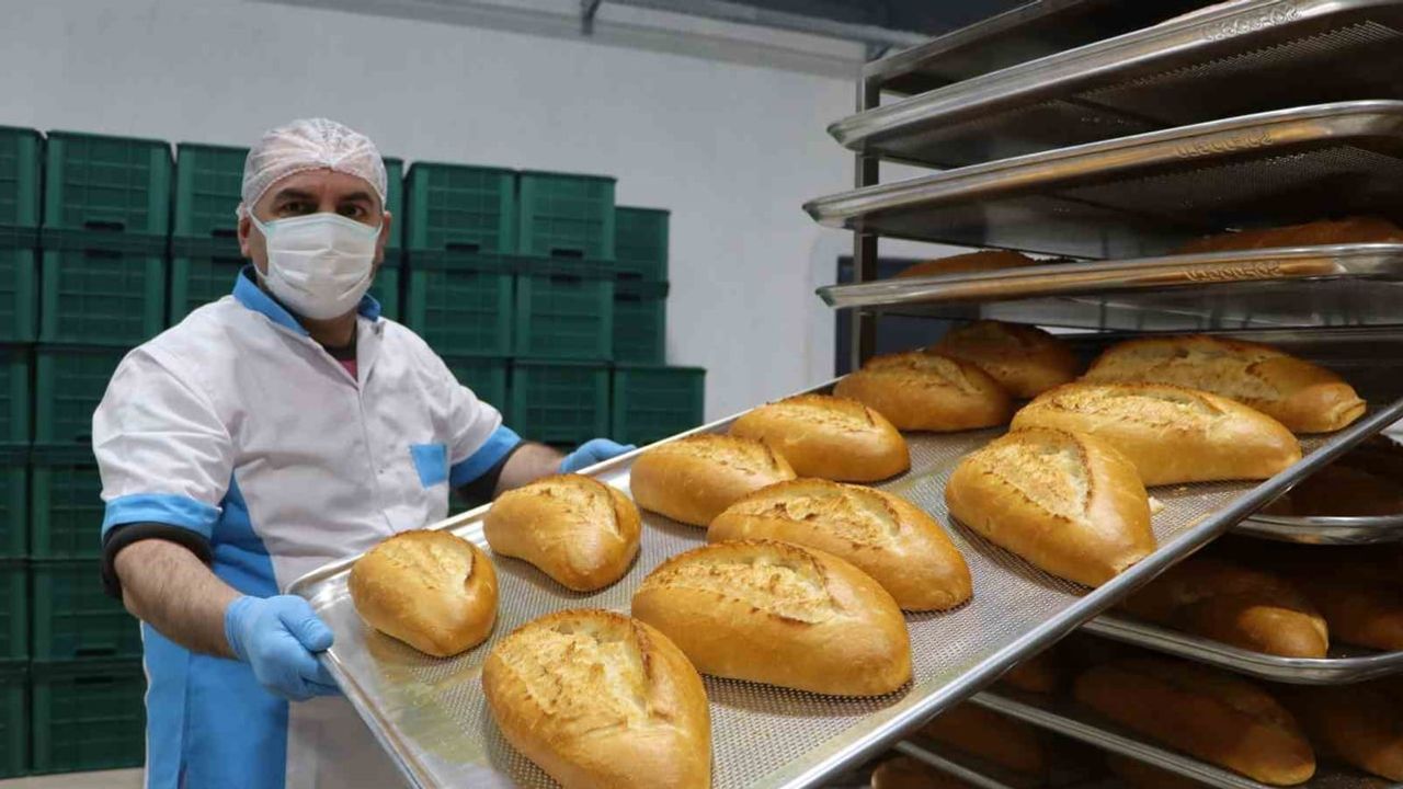 Beyşehir'de Ramazan Boyunca Halk Ekmek 6 Lira