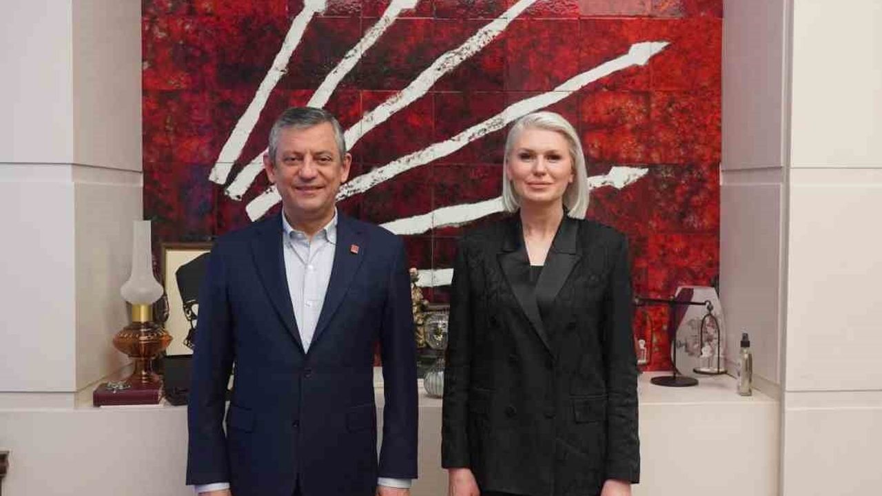 Bilecik Belediye Başkanı Melek Mızrak Subaşı, CHP Genel Başkanı Özgür Özel ile Ankara'da görüştü