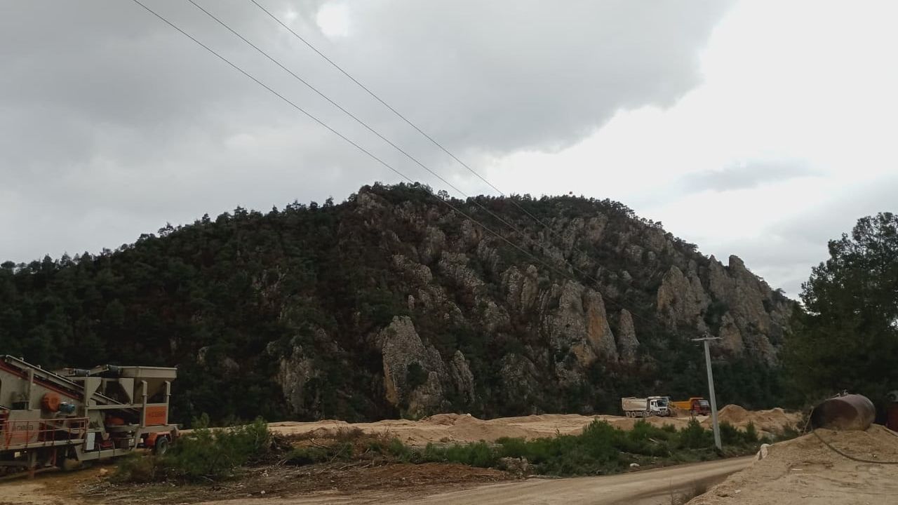 Bilecik'in 'Canlı Kaya'ları: Osmaneli'ye 8 kilometre uzaklıktaki Kayalar Mevkii doğa ve fotoğraf tutkunlarını çekiyor