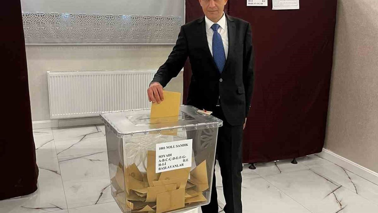 Bilecik Madeni İşler Esnaf ve Sanatkarlar Odası’nın yeni başkanı Ömer Erken seçildi