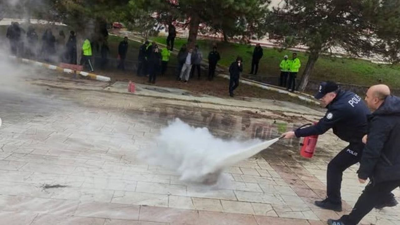 Bilecik Polis Evi'nde Afet ve Yangın Farkındalık Eğitimi