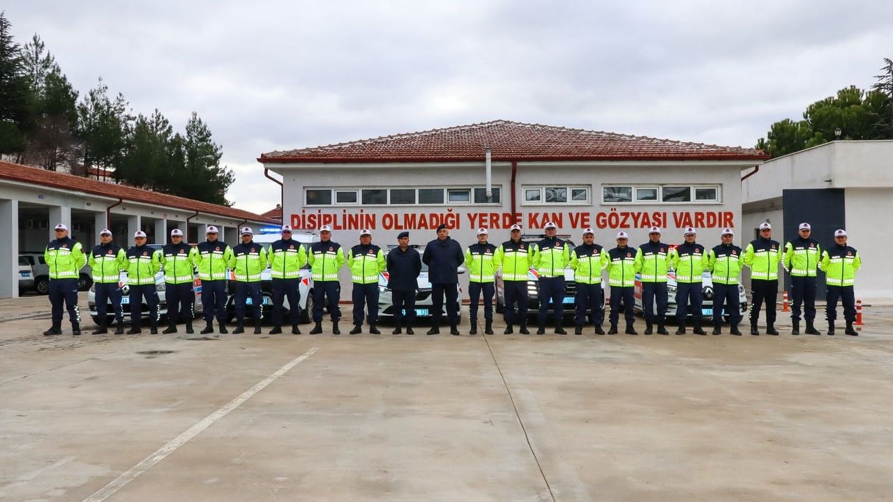 Bilecik'te 2025 Kaza Denetim ve Analiz Toplantısı: Trafik Güvenliği İçin Planlamalar Ele Alındı