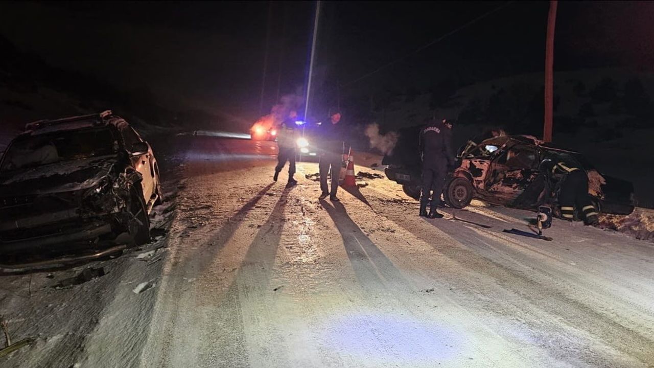 Bilecik'te Bozüyük Dodurga-Erikli yolunda trafik kazası: 3 yaralı