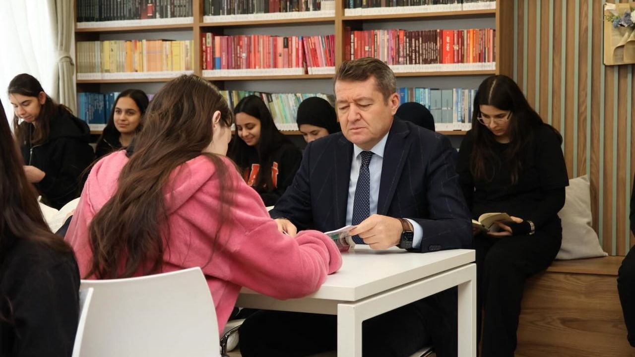 Bilecik'te İbn-i Sina Mesleki ve Teknik Anadolu Lisesi'nde Kütüphane Açılışı