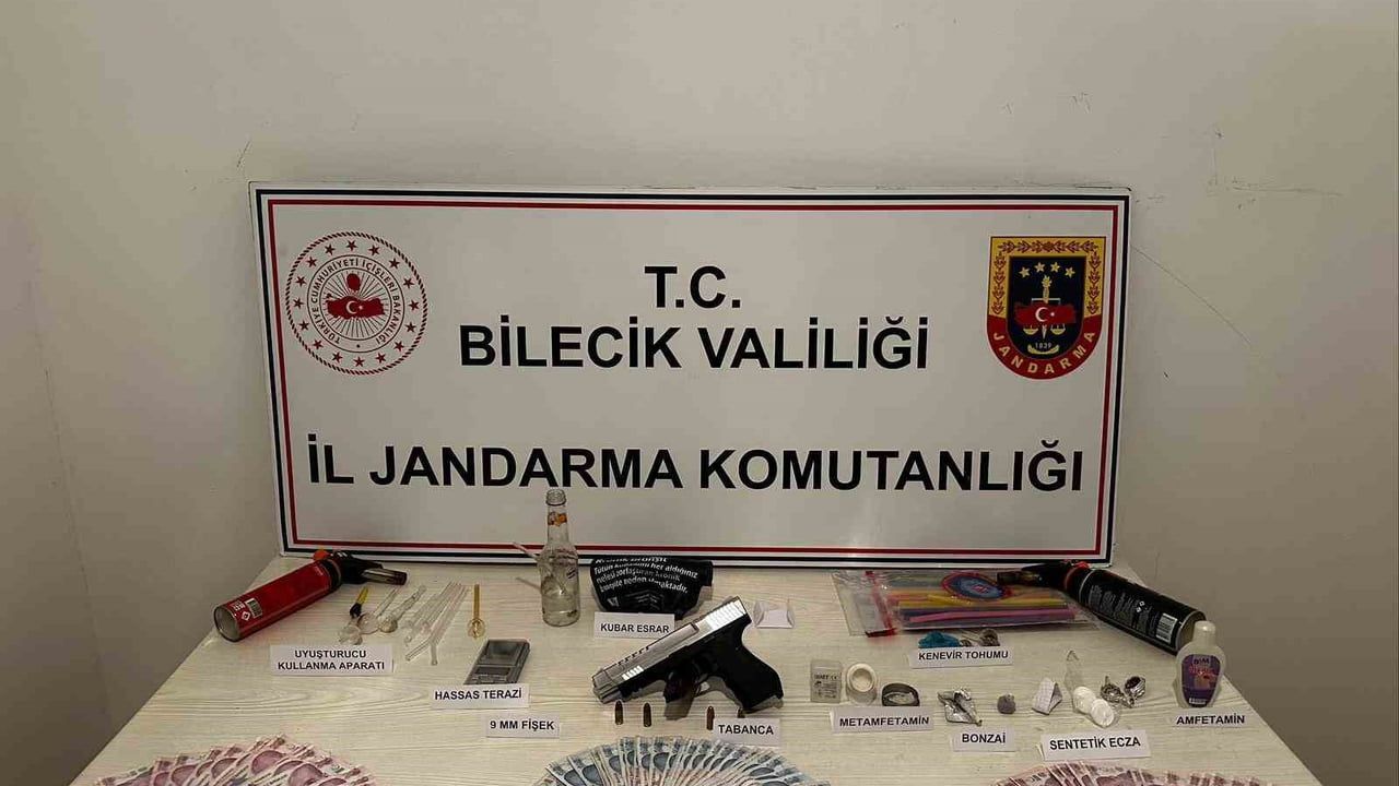 Bilecik'te Jandarma Operasyonu: Uyuşturucu ve Ruhsatsız Silah Ele Geçirildi