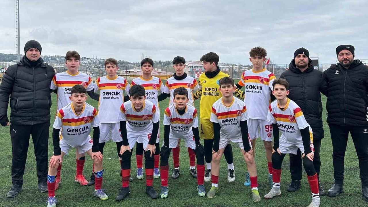 Bilecik U14 Gençler Ligi: 1299 Bilecikspor 1 maçı eksik lider