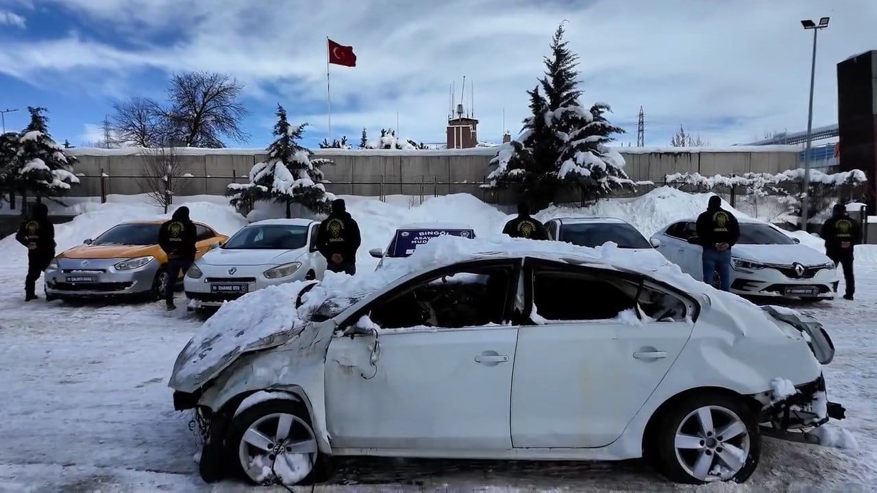 Bingöl'de 'change' operasyonu: 4 tutuklama, 5 change araç ele geçirildi