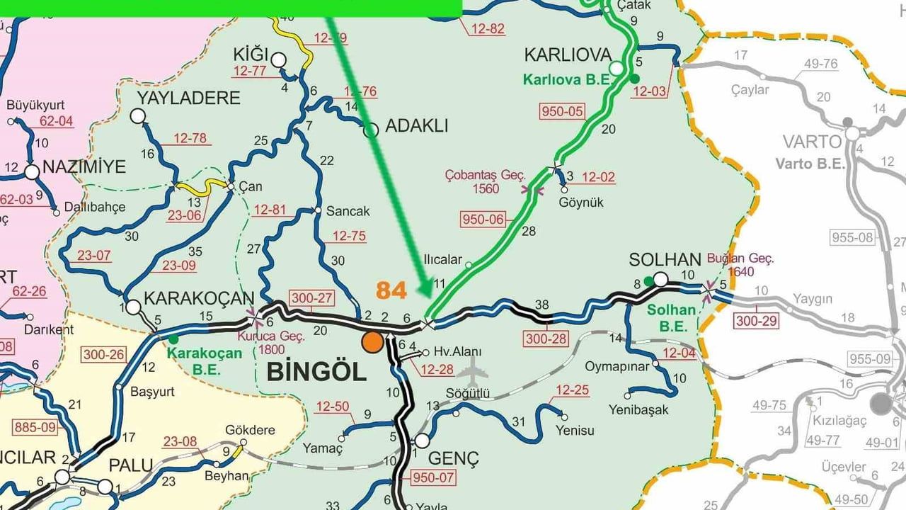 Bingöl’de Kar Nedeniyle Kapanan Tır Yolları Yeniden Açıldı
