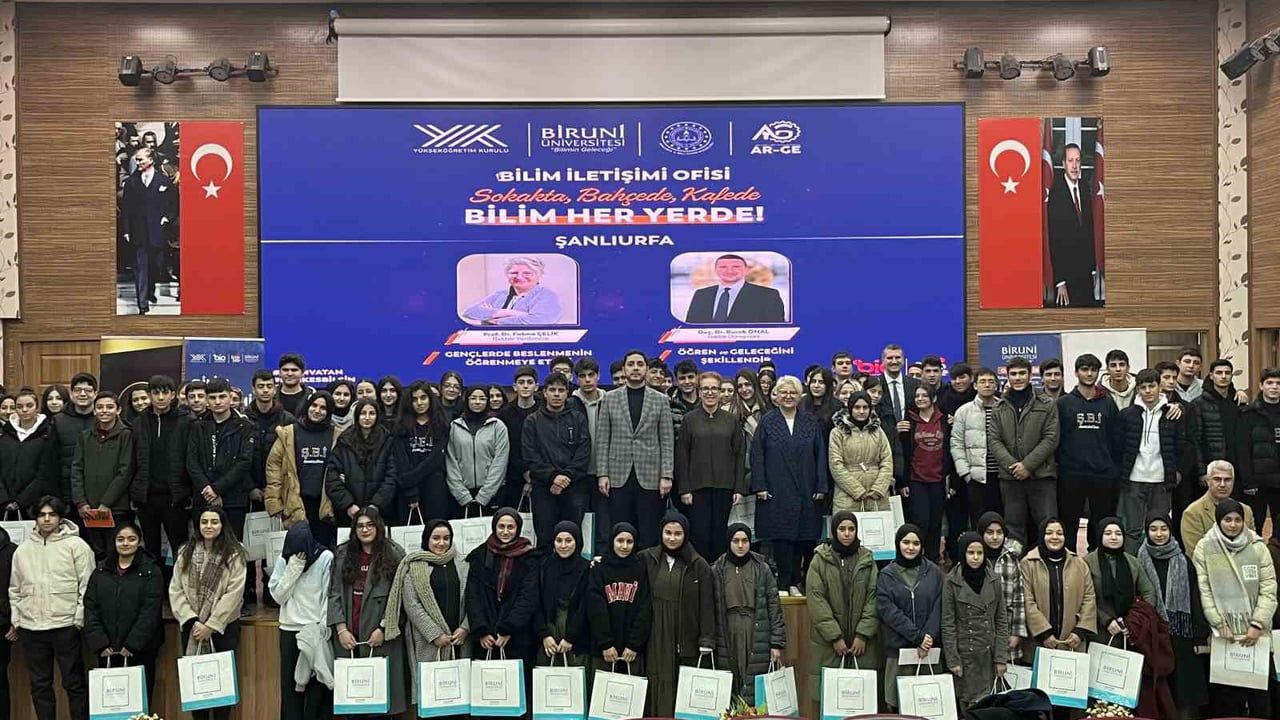 Biruni Üniversitesi, YÖK’ün 'Bilim Kafe' programıyla 6 ilde lise öğrencileriyle buluştu