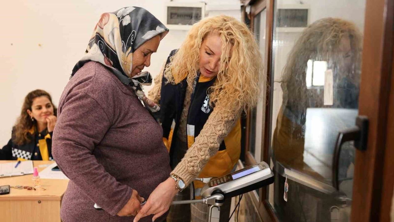 Bodrum Belediyesi 'Gezen Tartı' ile Ücretsiz Vücut Analizi: İlk Etapta Yaklaşık 200 Kişi