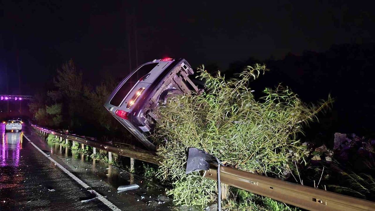 Bodrum'da Kaynar Kavşağı'nda zincirleme kaza: 3 kişi yaralandı