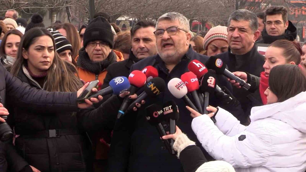 Bolu'da Grand Kartal Otel yangını anmasında sessiz yürüyüş: Aileler kayıplarını andı