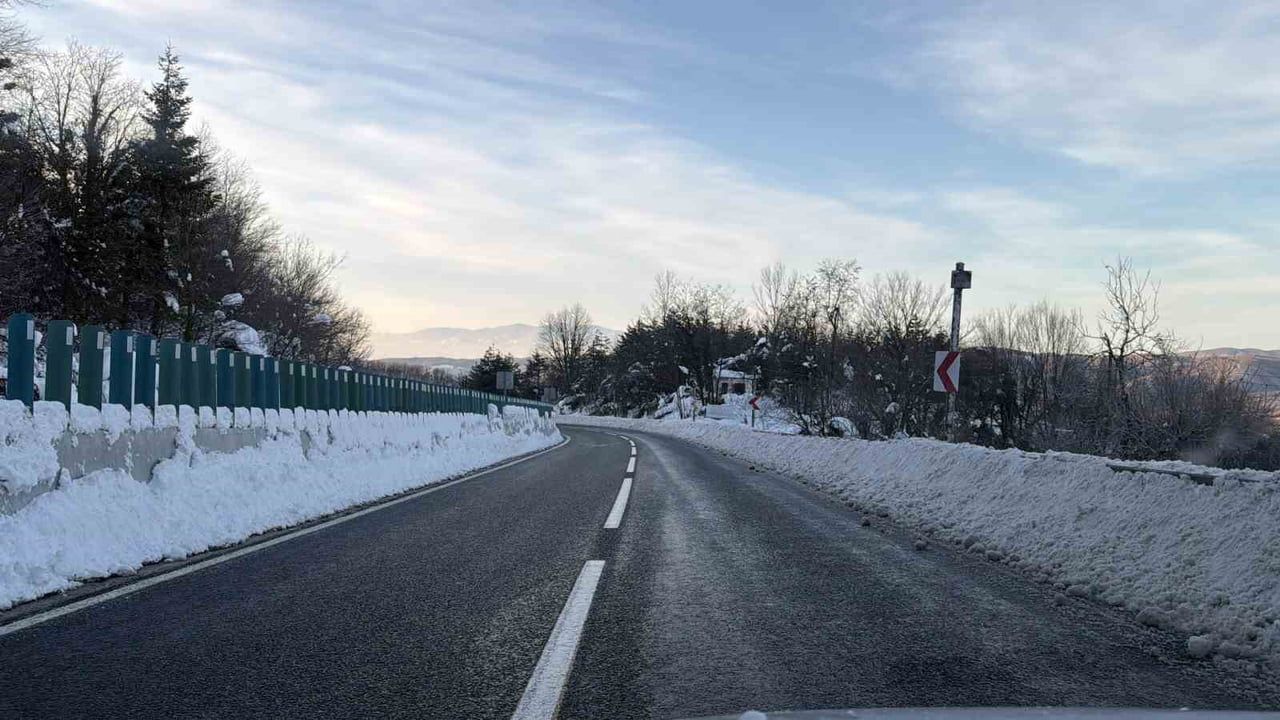 Bolu Dağı'nda sürücülere gizli buzlanma uyarısı