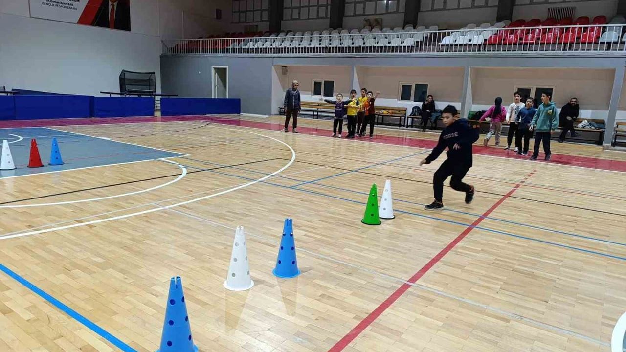Boyabat'ta Türkiye Sportif Yetenek Taraması ile Geleceğin Sporcuları Keşfediliyor