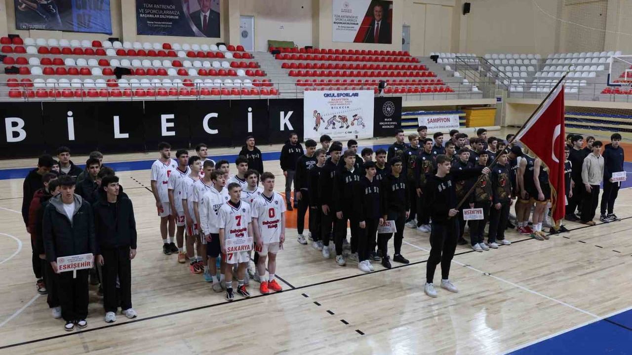 Bozüyük'te Gençler A (Kız-Erkek) Basketbol Grup Müsabakaları Açıldı
