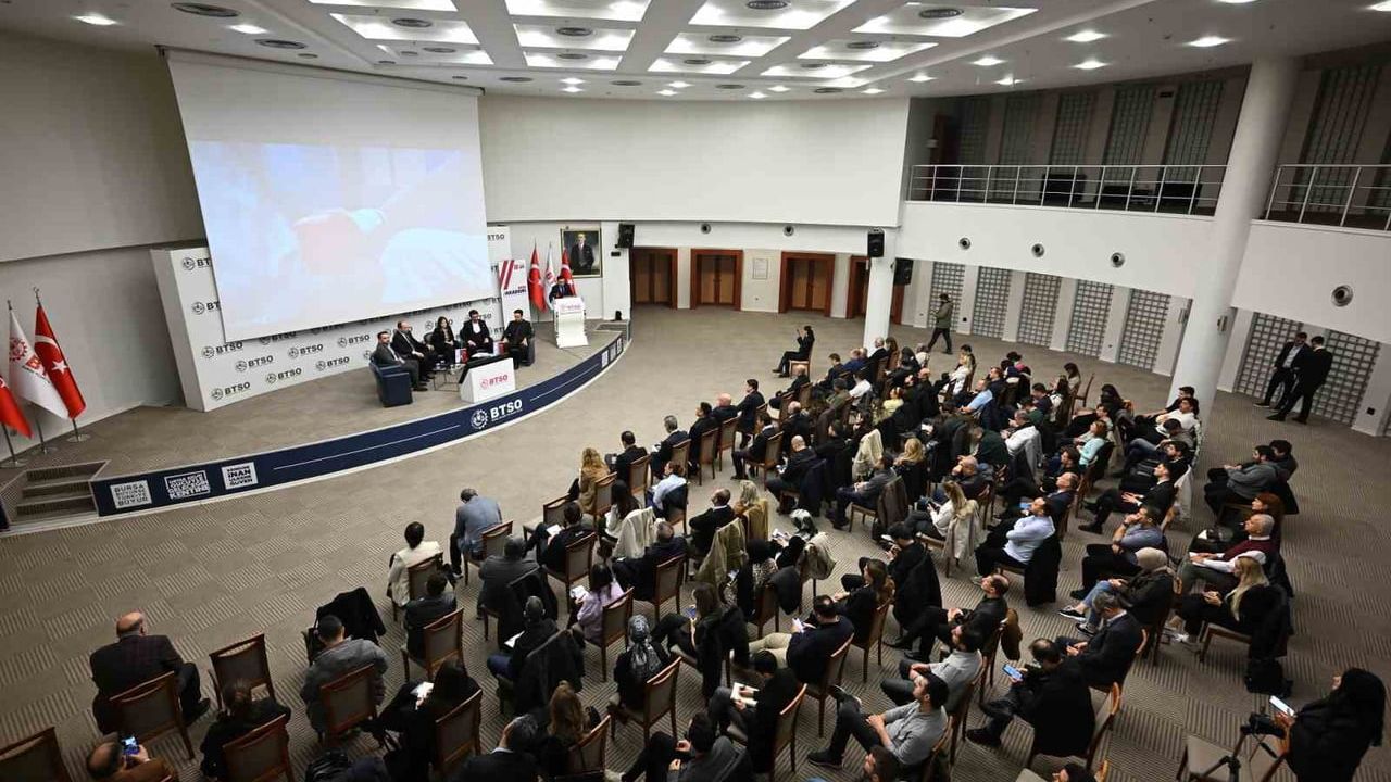 BTSO Akademi ile ‘İhracat’ın Kahramanları’ Bursa’da: KOBİ’lere e‑İhracat Rehberi
