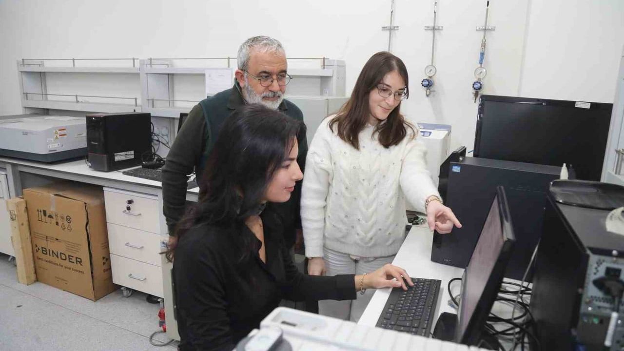 BTÜ'den 'Uyutan İplik' projesi: Doğal yağlarla uyku ve stres yönetimi