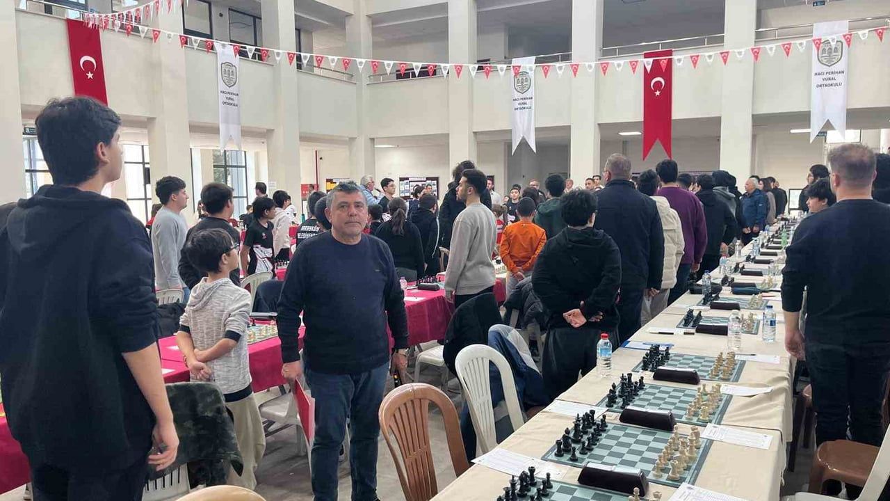 Buldan'da 264 sporcunun katıldığı satranç turnuvası başladı