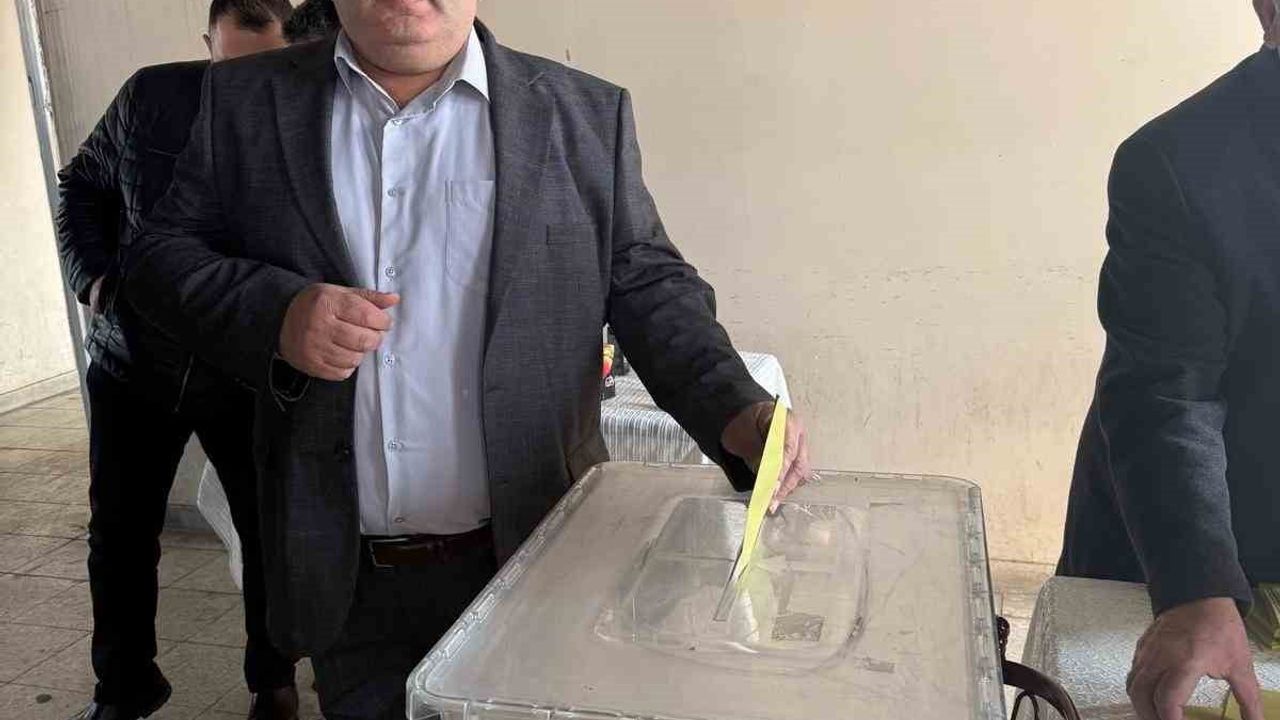 Burhan Taşdemir Akyaka Esnaf ve Sanatkarlar Odası Başkanlığında Yeniden Güvenoyu Aldı