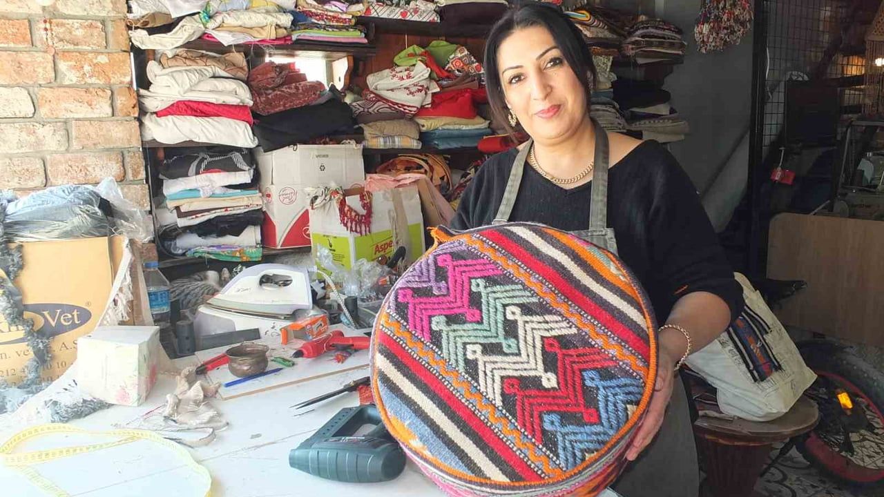 Burhaniye'de Eski Halı ve Kilimleri Ekonomiye Kazandıran Atölye: Handan Hasgül'ün Yenilikçi Üretimi