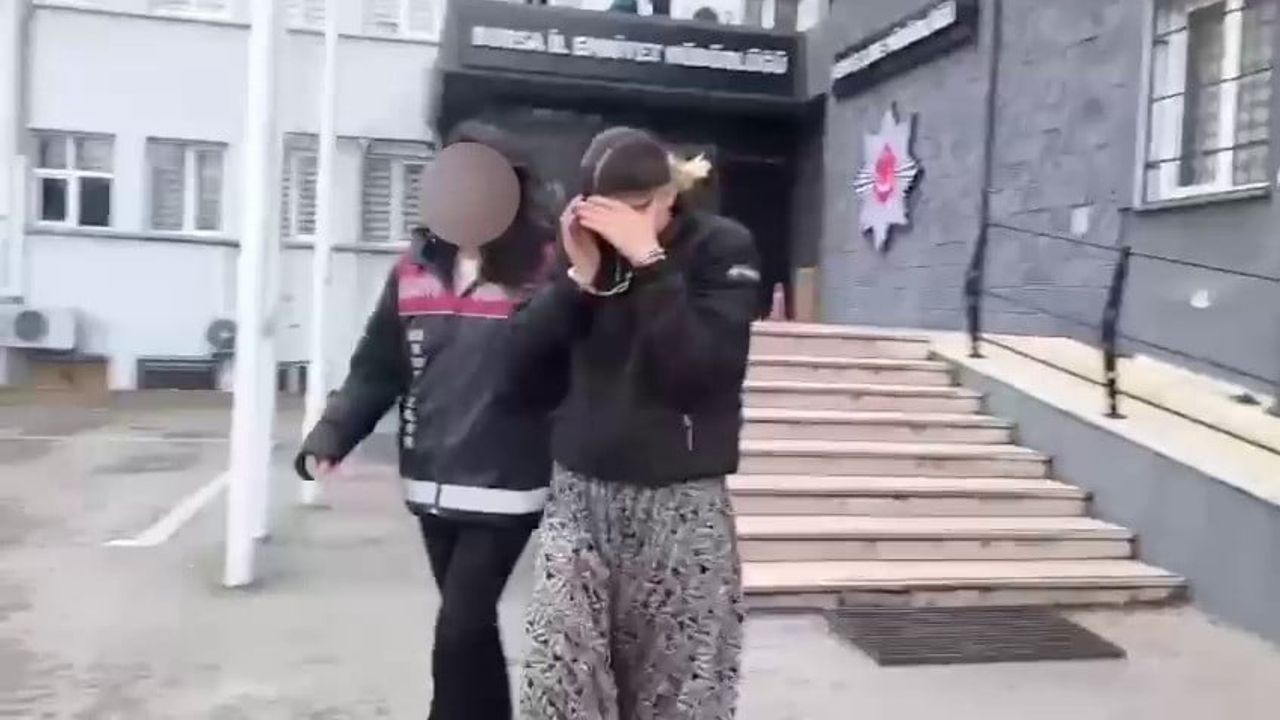 Bursa'da 107 suç kaydı bulunan kadın hırsız Başakşehir'de baza altında yakalandı