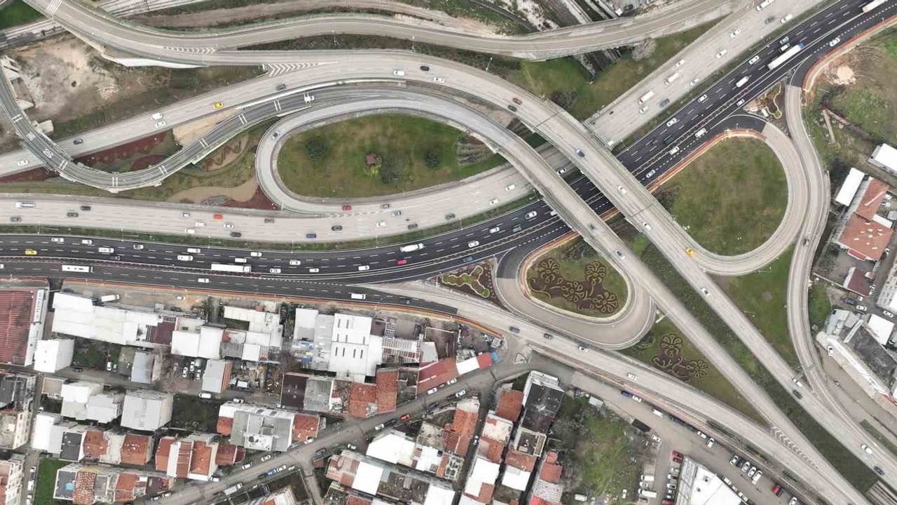 Bursa’da Nilüfer’e 3 yeni kavşak ve geniş yol hamlesi: Bozbey’den ulaşım planı